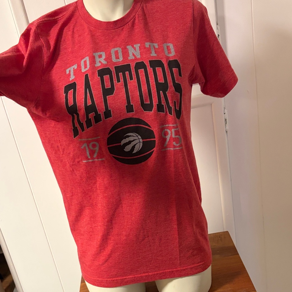 Toronto Raptors women’s T-shirt